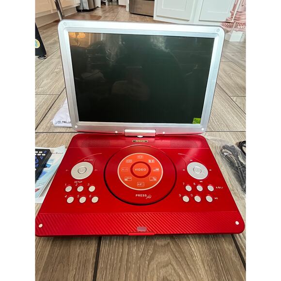 CIBest EVD Video SIMPLE PROJECTION SCREEN DVD Player & Movie Projector - Picture 3 of 11